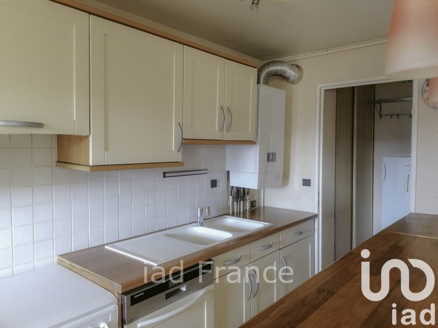 Apartment 4 rooms of 89 m² in Mantes-la-Jolie (78200)