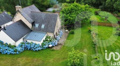 Country house 6 rooms of 145 m² in CHAMPCERVON (50320)