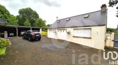 Country house 6 rooms of 145 m² in CHAMPCERVON (50320)