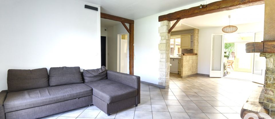 House 7 rooms of 152 m² in Roissy-en-Brie (77680)