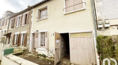 Maison 4 pièces de 90 m² à Perroy (58220)