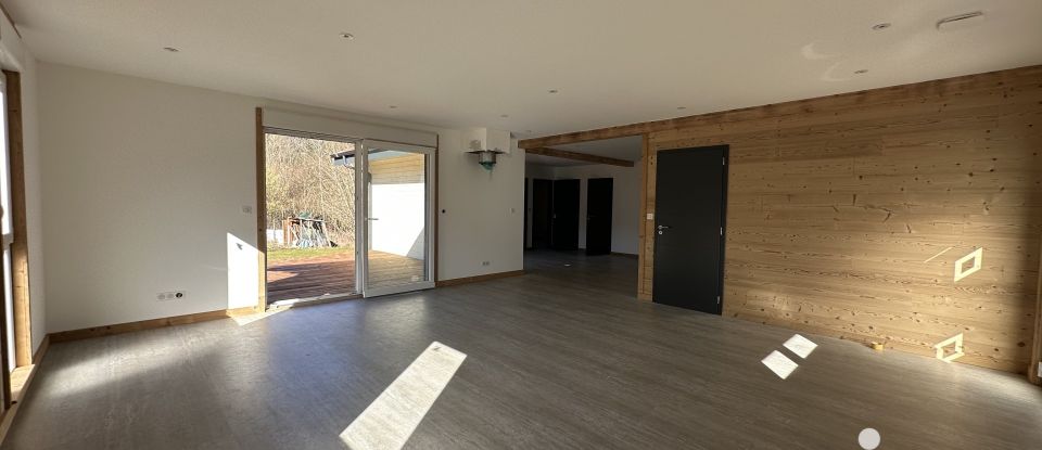 Maison 5 pièces de 108 m² à Vexaincourt (88110)