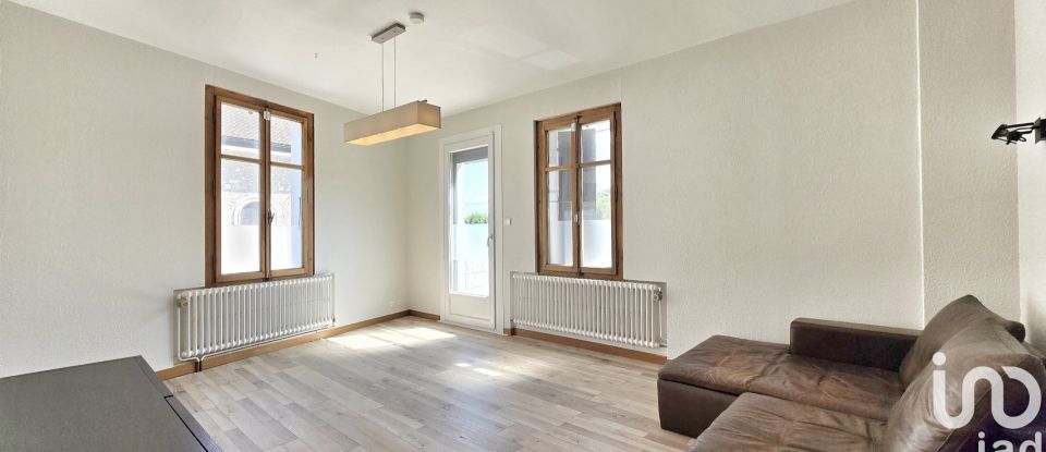 Maison 4 pièces de 86 m² à Divonne-les-Bains (01220)