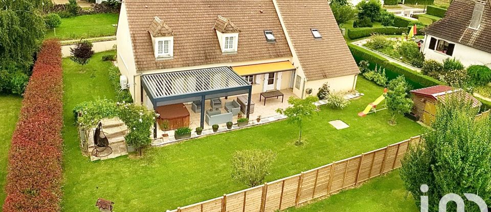 Pavillon 7 pièces de 213 m² à Fouchères (89150)