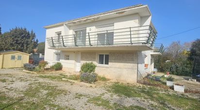 House 7 rooms of 160 m² in Laudun-l'Ardoise (30290)