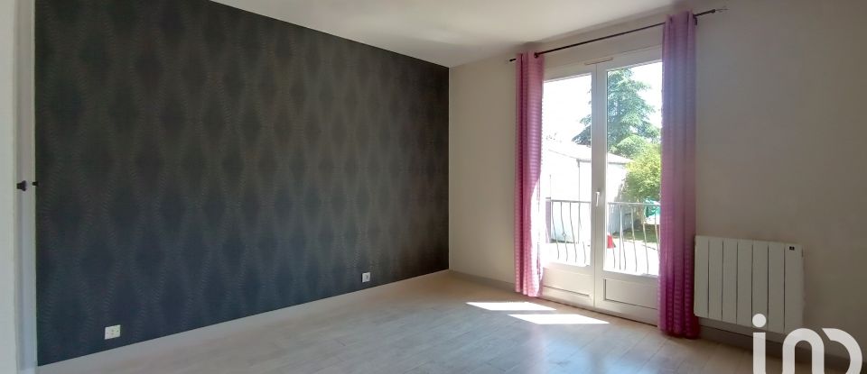 Maison 6 pièces de 135 m² à Saint-Michel-le-Cloucq (85200)