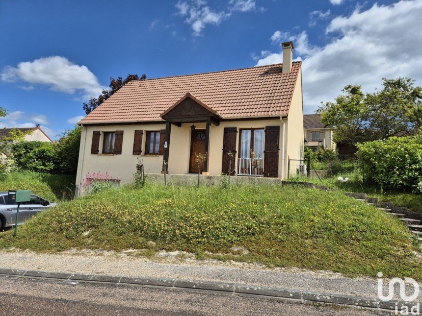 Maison 5 pièces de 105 m² à Pont-sur-Yonne (89140)