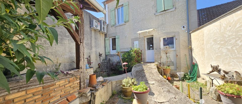 House 6 rooms of 176 m² in Neuvy-en-Sullias (45510)