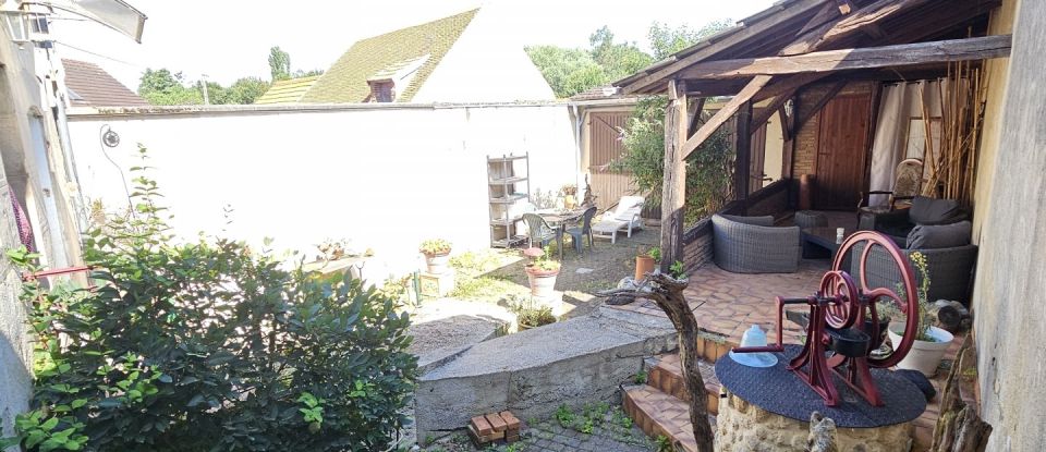 House 6 rooms of 176 m² in Neuvy-en-Sullias (45510)