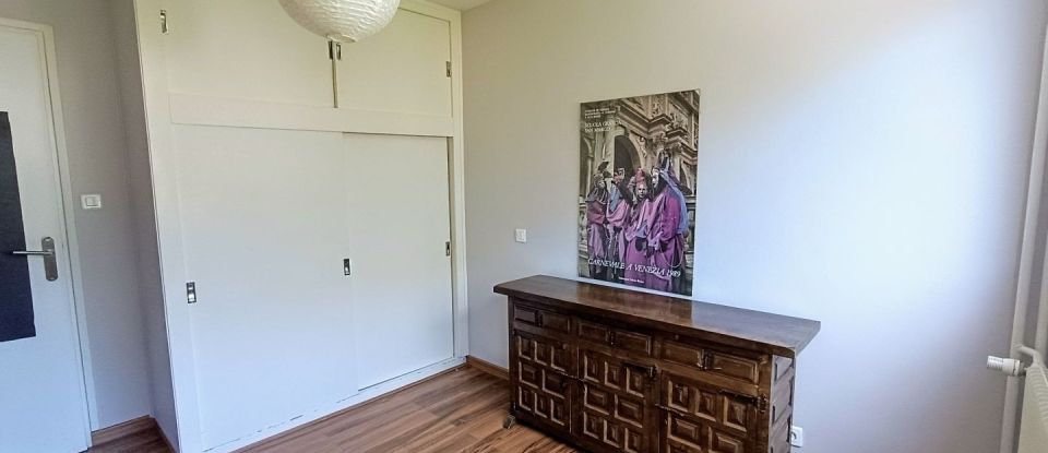 Apartment 4 rooms of 93 m² in Saint-Égrève (38120)