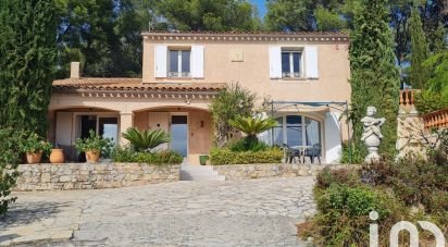 Maison traditionnelle 6 pièces de 130 m² à Sanary-sur-Mer (83110)