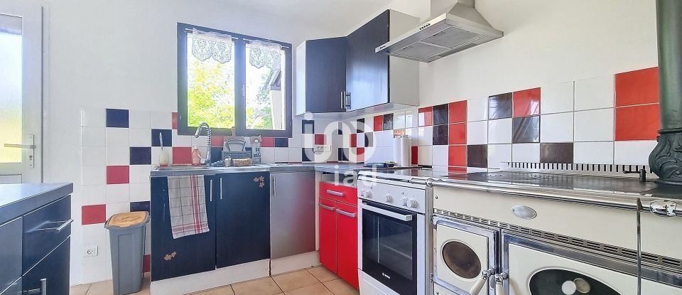 Maison 5 pièces de 95 m² à Londinières (76660)