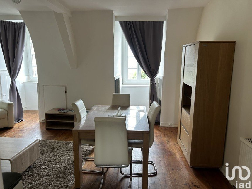 Apartment 3 rooms of 94 m² in Dinan (22100)