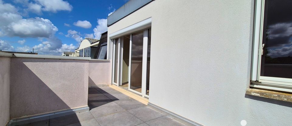 Duplex 4 rooms of 79 m² in Évry (91000)