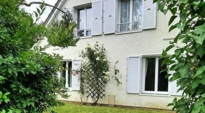 House 10 rooms of 230 m² in Gif-sur-Yvette (91190)