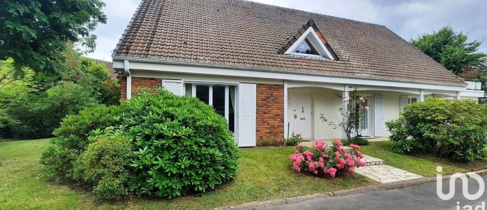 House 10 rooms of 230 m² in Gif-sur-Yvette (91190)