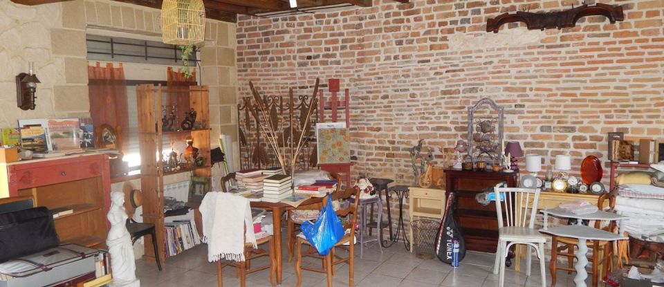 House 6 rooms of 155 m² in Nouan-le-Fuzelier (41600)