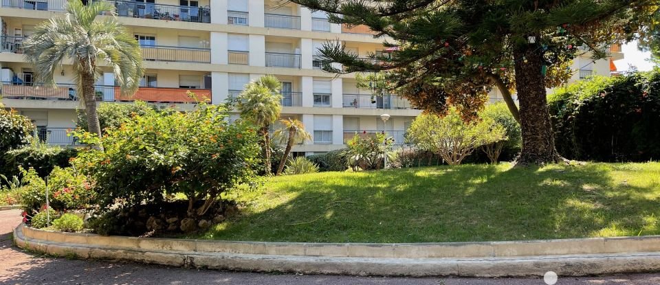 Appartement 3 pièces de 65 m² à Nice (06200)