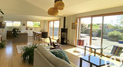 House 4 rooms of 100 m² in Saint-Pair-sur-Mer (50380)