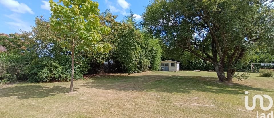 House 5 rooms of 110 m² in Mazières-de-Touraine (37130)