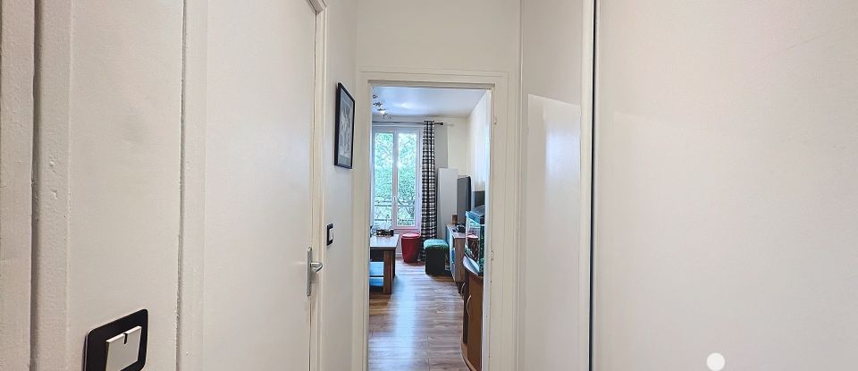 Appartement 2 pièces de 38 m² à Clichy (92110)