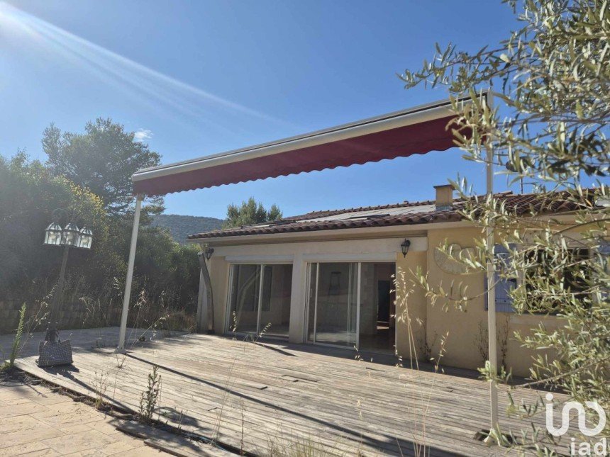 House 5 rooms of 200 m² in Plan-d'Aups-Sainte-Baume (83640)