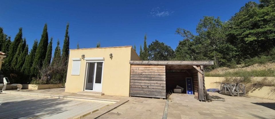 House 5 rooms of 200 m² in Plan-d'Aups-Sainte-Baume (83640)