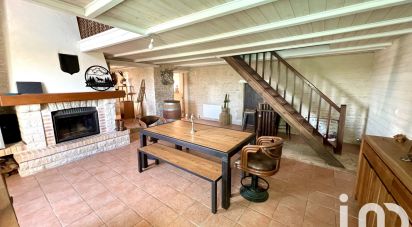 Traditional house 7 rooms of 188 m² in Saint-Jean-de-Liversay (17170)