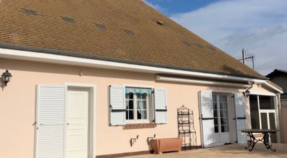 House 4 rooms of 140 m² in Rosny-sur-Seine (78710)