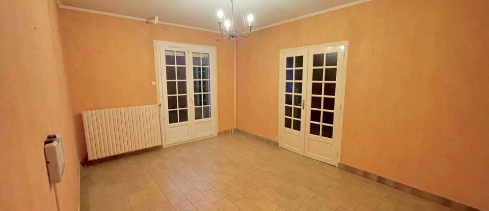 House 7 rooms of 212 m² in Soissons (02200)