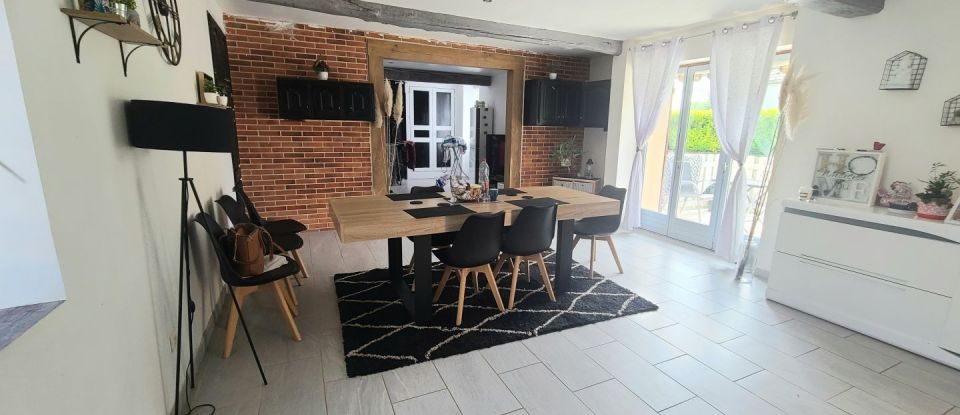 Maison 3 pièces de 105 m² à Vulaines (10160)