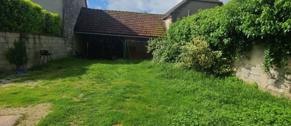 Maison 3 pièces de 105 m² à Vulaines (10160)