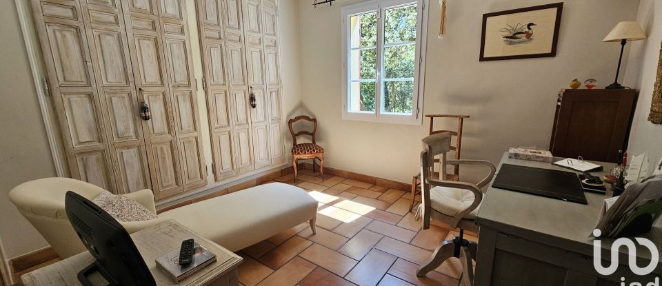 House 4 rooms of 140 m² in Sorgues (84700)