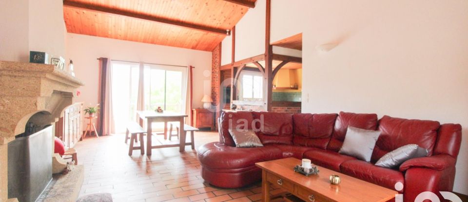 Maison 4 pièces de 118 m² à Vabres-l'Abbaye (12400)