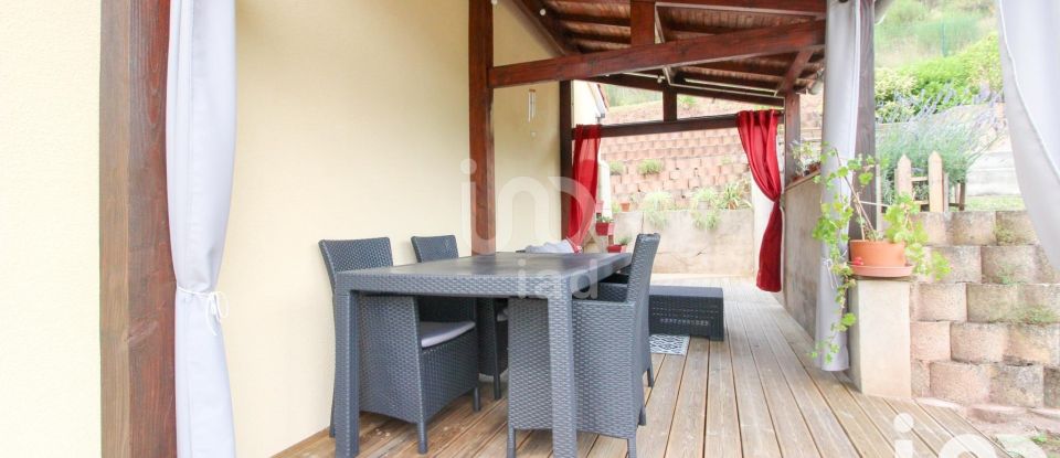 House 4 rooms of 118 m² in Vabres-l'Abbaye (12400)