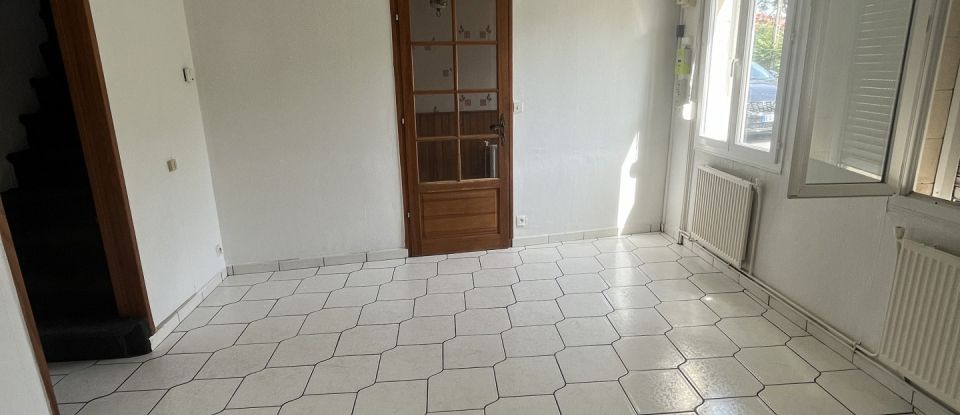 Traditional house 4 rooms of 75 m² in Moreuil (80110)