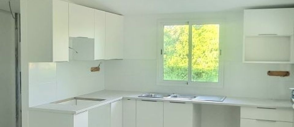 Maison 4 pièces de 81 m² à Rivière-Salée (97215)