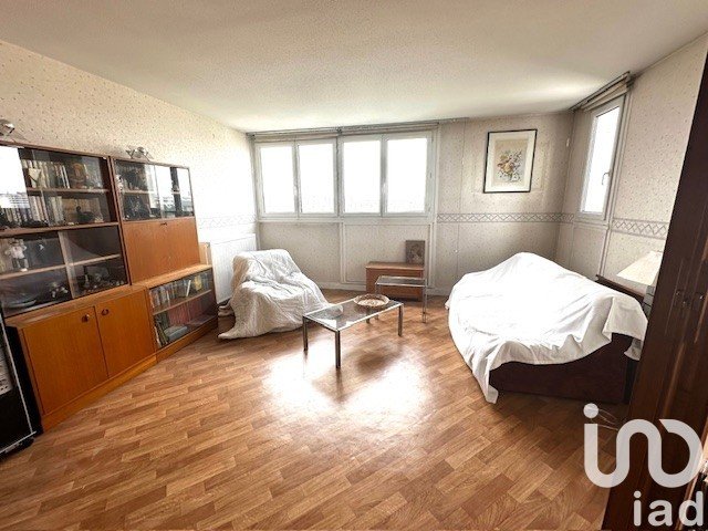 Apartment 4 rooms of 92 m² in Créteil (94000)