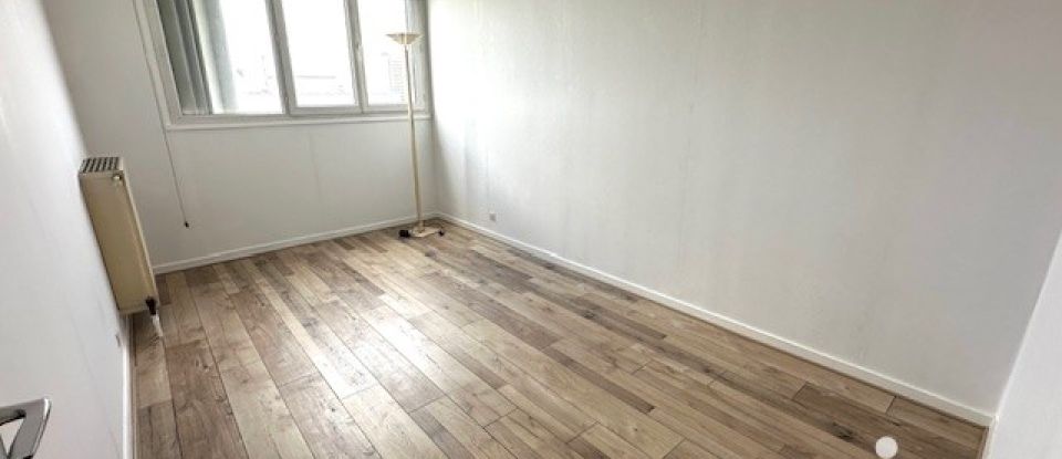 Apartment 4 rooms of 92 m² in Créteil (94000)