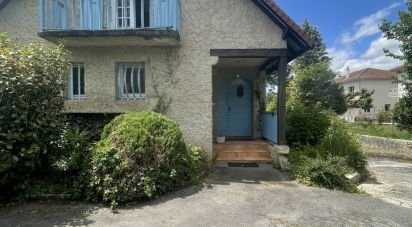 Traditional house 7 rooms of 185 m² in Tarbes (65000)