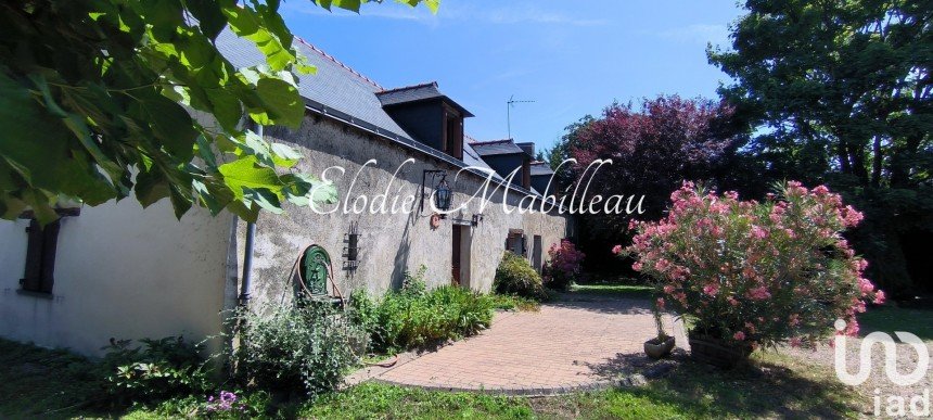 Longere 5 rooms of 160 m² in Beaucouzé (49070)