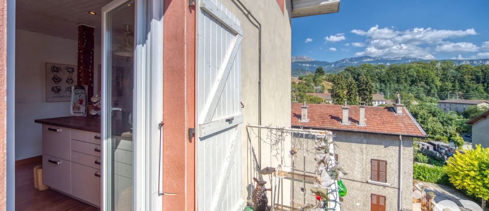 Duplex 5 rooms of 102 m² in Voiron (38500)