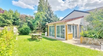 House 5 rooms of 96 m² in Savigny-sur-Orge (91600)