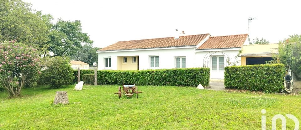 Traditional house 6 rooms of 127 m² in Bois-de-Céné (85710)