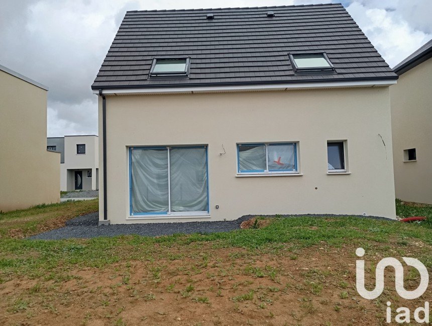 Maison 5 pièces de 90 m² à Bretteville-sur-Laize (14680)