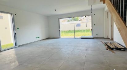 Maison 5 pièces de 121 m² à Soucieu-en-Jarrest (69510)