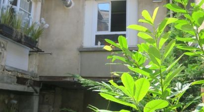 House 10 rooms of 262 m² in Chauvigny (86300)