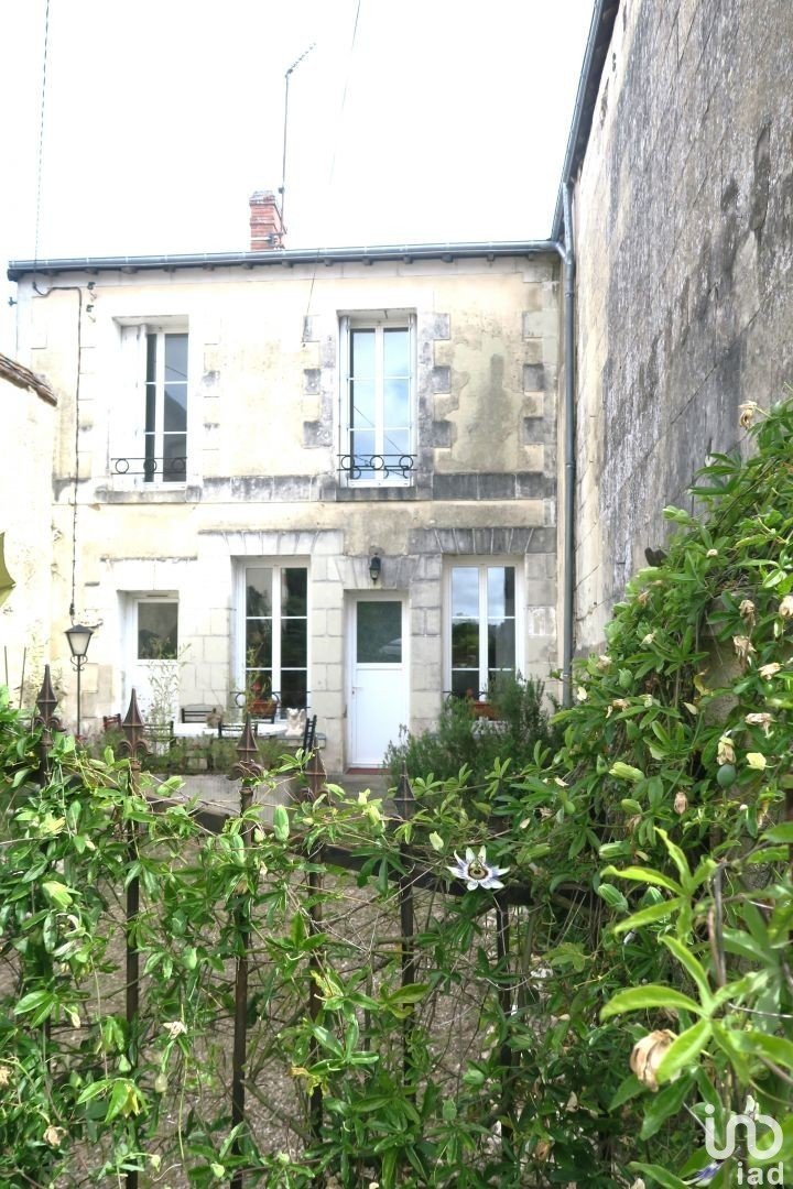 House 10 rooms of 180 m² in La Roche-Posay (86270)