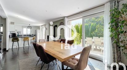 Maison 4 pièces de 122 m² à Morbier (39400)