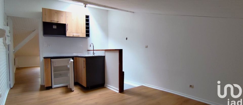 Immeuble de 103 m² à Poitiers (86000)